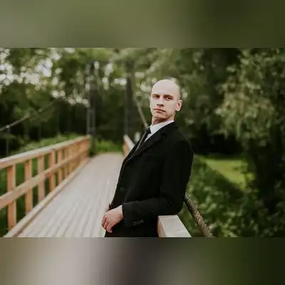 卫雅瑞